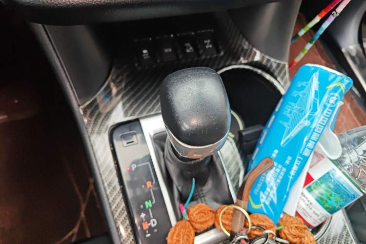 Used Toyota Highlander 2017 2.0T Four-Wheel Drive Black Edition Limited Model
