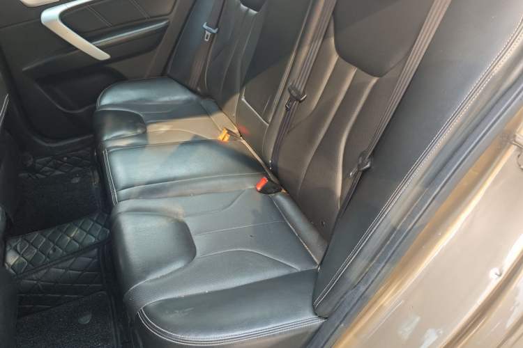 Used Geely Auto Emgrand 2016 Sedan 1.5L Manual Upward Edition