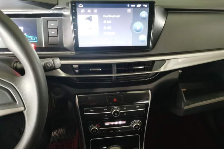 Used CHANGAN KAICHENG Oushang A600 2018 1.6L Automatic Elite Model Audio And AC Panel