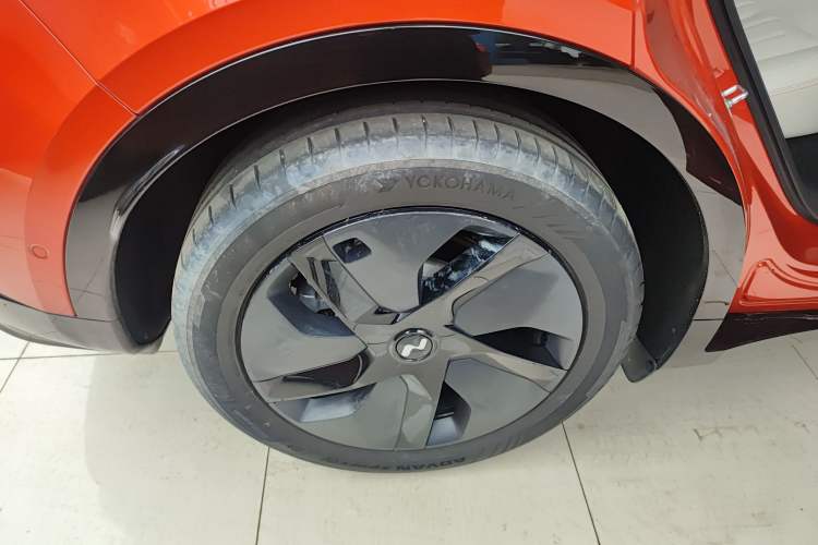 Used ONVO L60 2024 60 kWh Rear-Drive Version Exterior 5