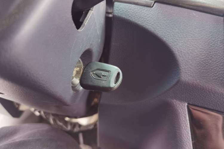 Used Jinbei Hiace X30 2023 1.5L Super-Enjoyment Van 2/5 Seats Non-Air-Conditioned Version SWC15M Interior 1