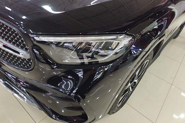 Used Mercedes-Benz GLC 2024 Facelifted GLC 260 L 4MATIC Luxury Version 5 Seats