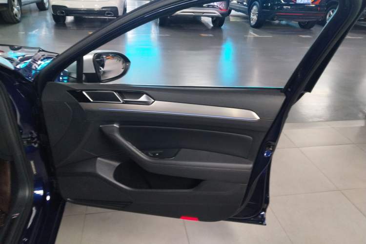 Used Volkswagen Variant New Energy 2019 GTE model
