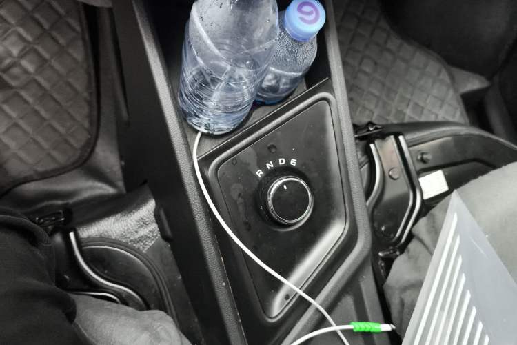 Used CHANGAN KAICHENG Ruixing EM80 2025 Passenger Version Comfort Model 6 Seats 300 km Liftback Door