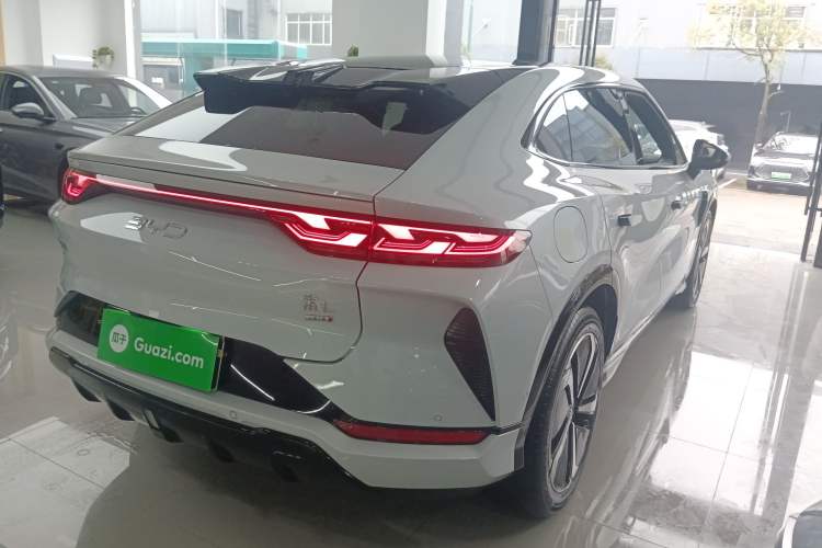 Used BYD Song L EV 2025 Intelligent Driving Version 662 km LiDAR Excellence Edition
