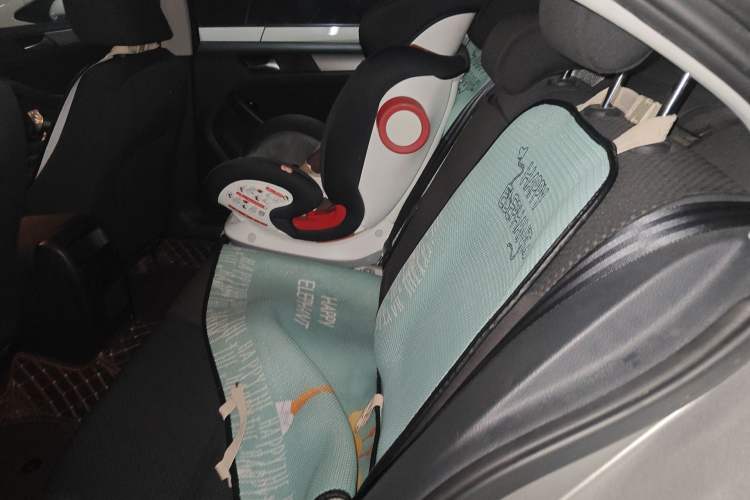 Used Volkswagen Sagitar 2012 1.4TSI Automatic Fashion Edition
