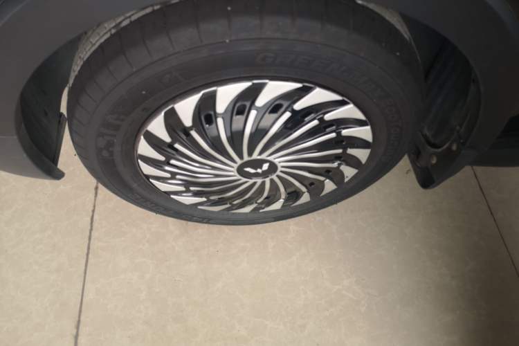 Used Wuling Hongguang MINIEV 2022 GAMEBOY 300km Enthusiast Model with Lithium Iron Phosphate Left Front Wheel Hub