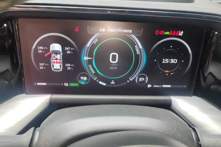 Used GAC Trumpchi GS8 2022 Dual-Engine Series 2.0TM Two-Wheel Drive Prestige Edition (7 Seats) Instrument Cluster