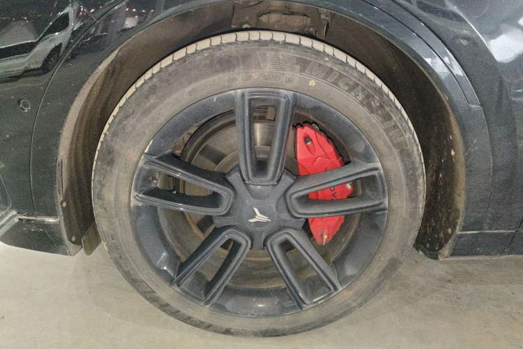 Used VOYAH FREE 2024 Ultra-Long Range Intelligent Driving Version Left Front Wheel Hub