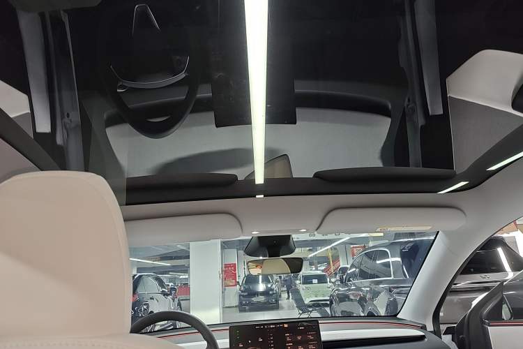 Used Tesla Model Y 2025 Rear-Wheel Drive First Edition