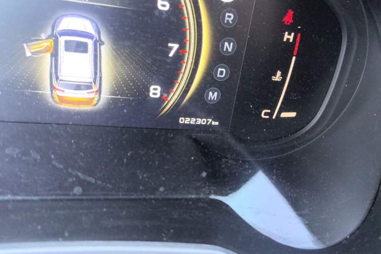 Used Geely Auto Emgrand X7 Sport 2020 1.8TD DCT Two-Wheel Drive Zhiya Model Odometer Close Up