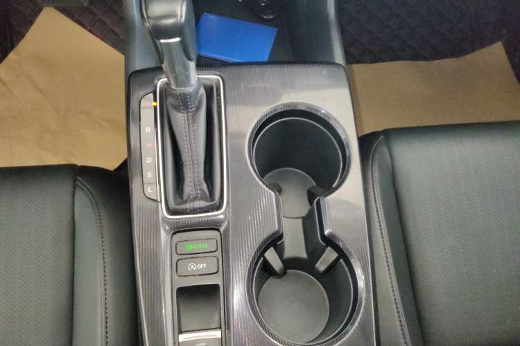 Used Honda Integra 2023 240TURBO CVT Luxury Edition Gear Lever