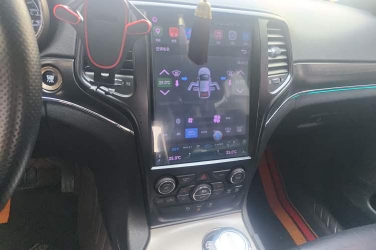 Used Jeep Grand Cherokee  Audio And AC Panel