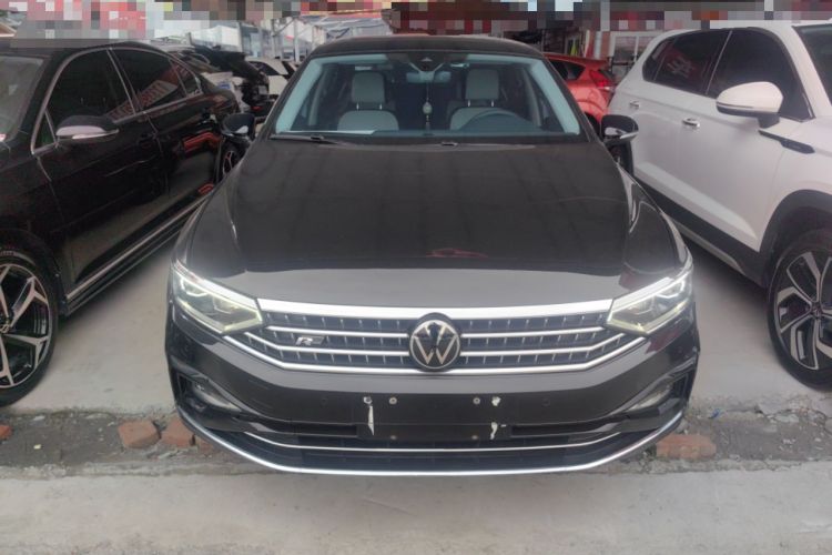 Used Volkswagen Magotan 2023 2 Million Units Commemorative Edition 330TSI DSG Luxury Version Front