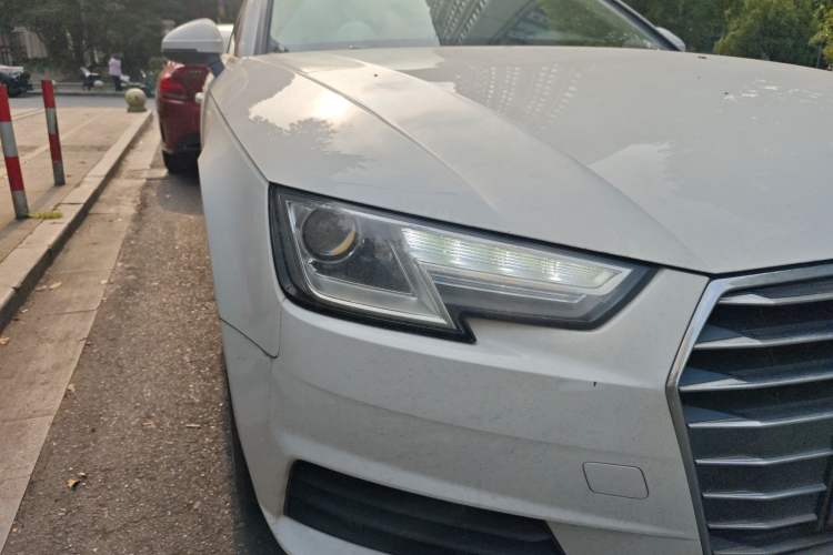 Used Audi A4L 2017 Plus 40 TFSI Ambition Model
