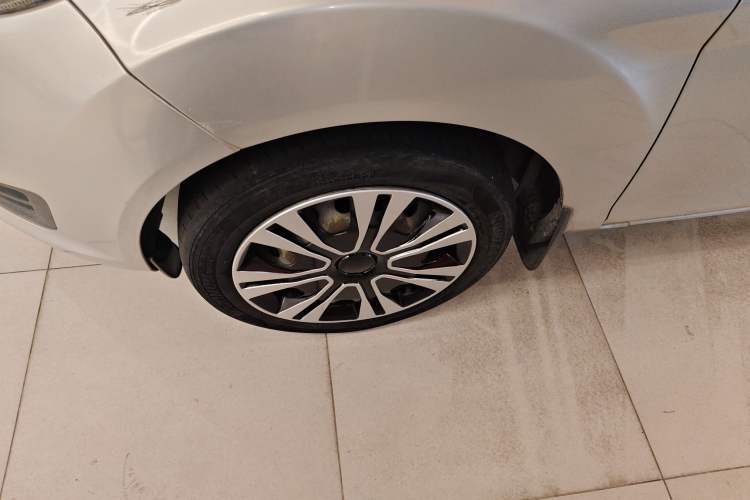 Used Ford Fiesta 2013 Sedan 1.5L Manual Fashion Edition