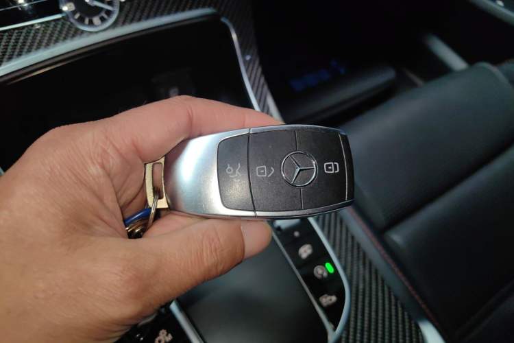 Used Mercedes-Benz C-Class AMG 2019 AMG C 43 4MATIC Estate Special Edition Vehicle Key