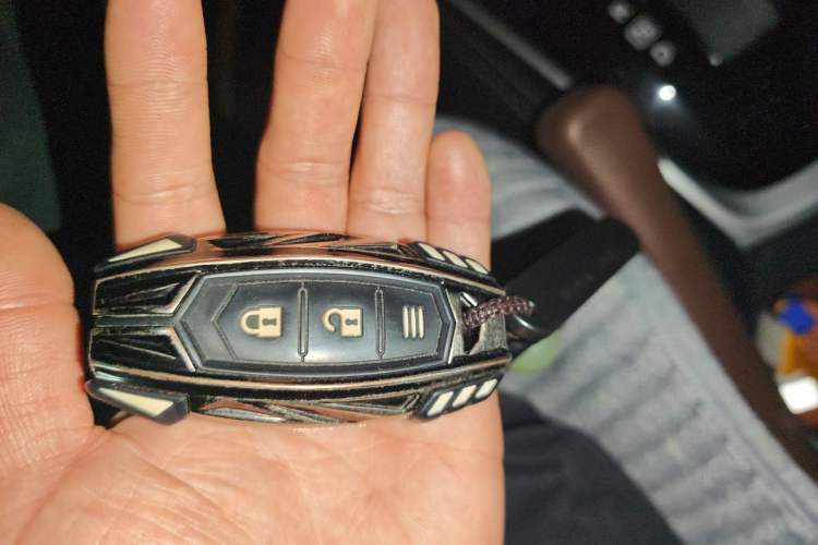 Used Nissan X-Trail 2017 2.0L CVT Comfort Edition 2WD Vehicle Key