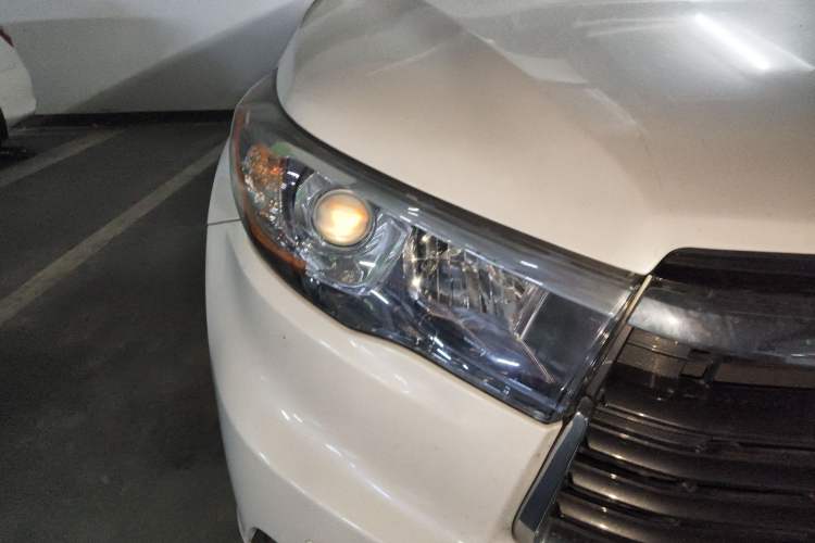 Used Toyota Highlander 2015 2.0T Four-Wheel Drive Luxury Edition 7-Seater