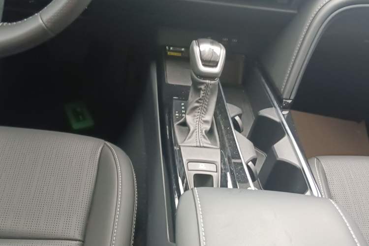 Used Toyota Camry 2024 2.0G Prestige Edition
