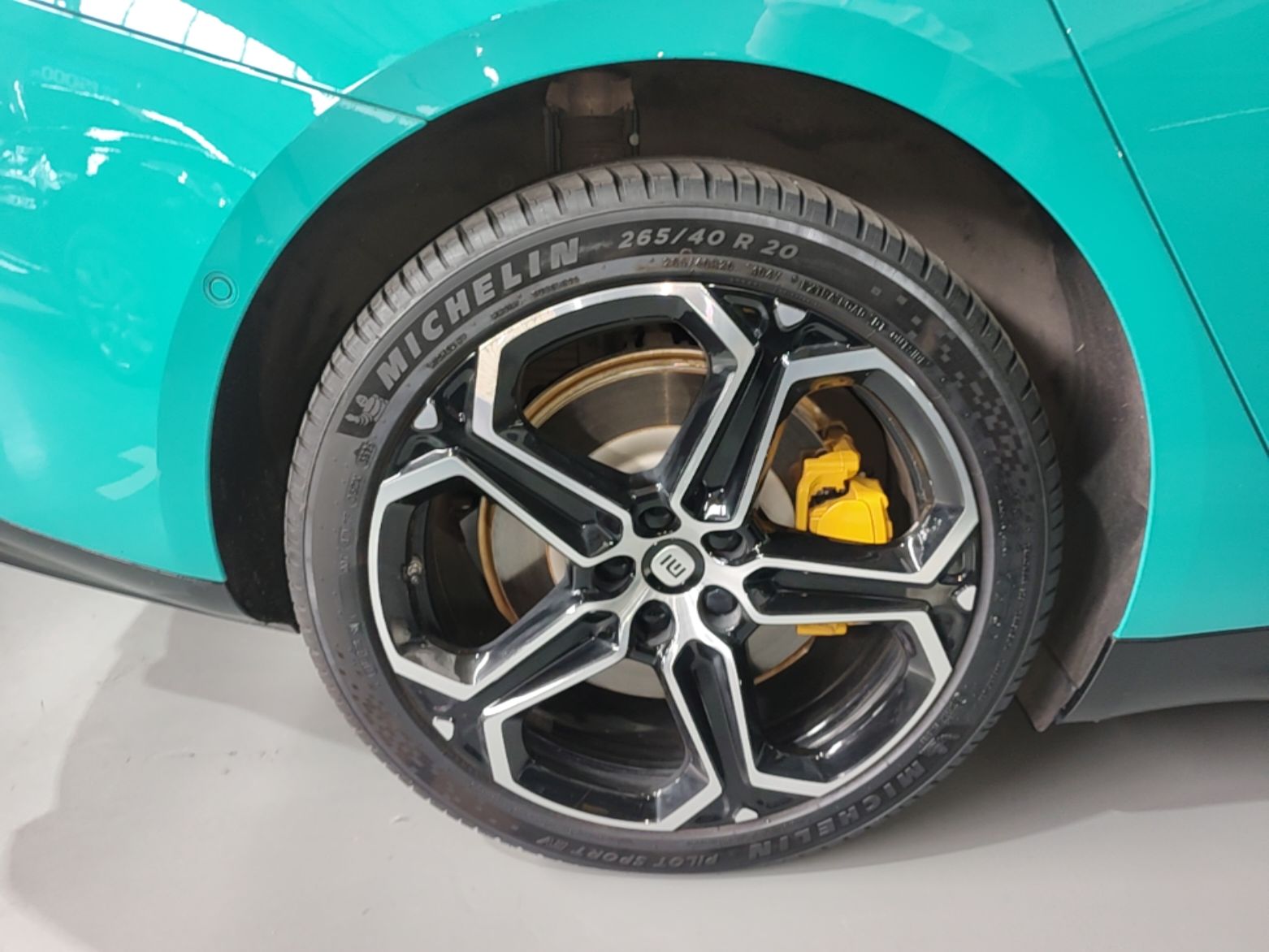 Xiaomi Auto SU7 2024 Four-Wheel Drive Ultra-Long Range Advanced Intelligent Driving Max Edition — снимка 11