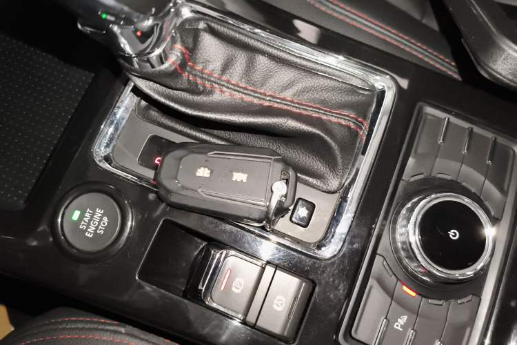 Used BAIC Off-Road BJ20 2018 1.5T CVT Luxury Model Vehicle Key