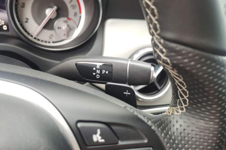 Used Mercedes-Benz GLA 2016 GLA 200 Sport Edition Gear Lever