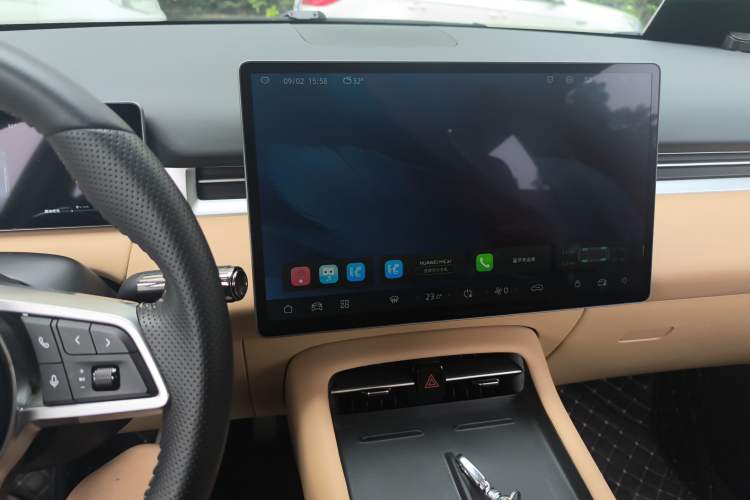 Used Landian E5 PLUS 2025 165 km Long-Range Version PLUS 5-Seater