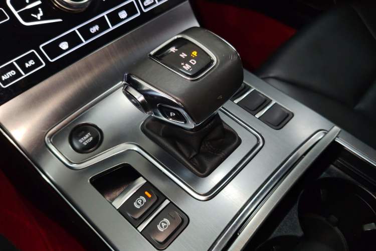 Used Hongqi H5 2020 1.5T DCT Flagship Edition Gear Lever