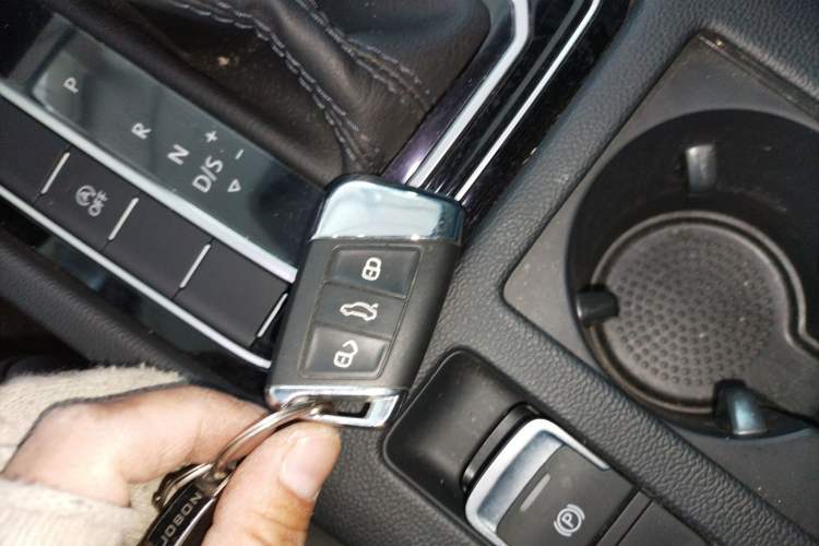 Used Volkswagen Magotan 2023 2 Million Units Limited Edition 330TSI DSG Leading Version Vehicle Key