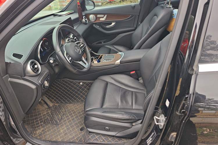 Used Mercedes-Benz GLC 2020 Facelifted GLC 300 L 4MATIC Luxury Edition
