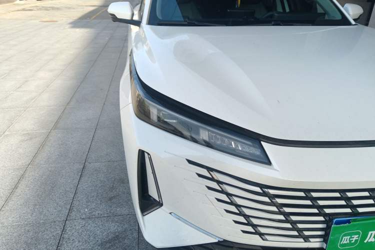 Used CHANGAN Eado 2024 1.5T GDI Automatic Prestige Edition Right Front Headlight