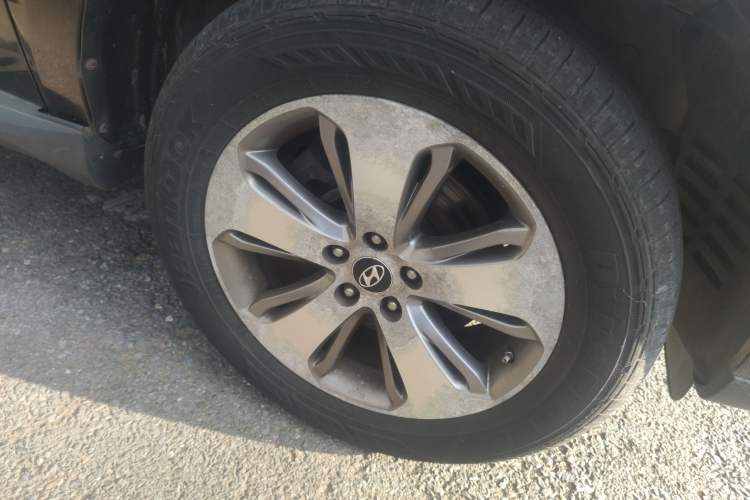 Used Hyundai Santa Fe Classic 2012 2.4 Luxury Edition 7-Seater Four-Wheel Drive
