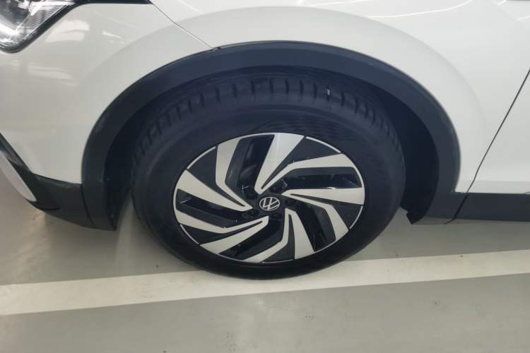 Used Volkswagen Tiguan L 2023 Revised Version 330TSI Automatic Two-Wheel Drive Smart Enjoyment Edition Exterior 4