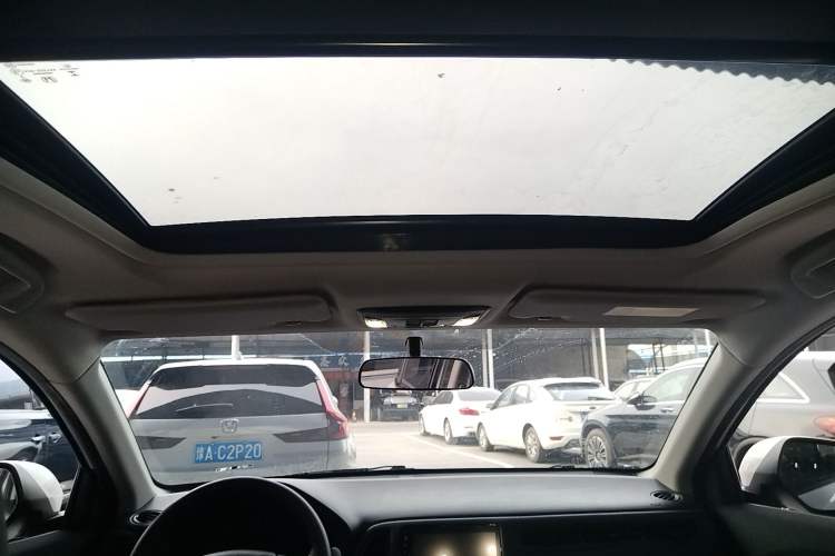 Used Honda Vezel 2020 1.5L CVT Pioneer Edition Headliner