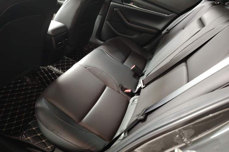 Used Mazda 3 Axela 2021 2.0L Automatic Zhiya Edition
