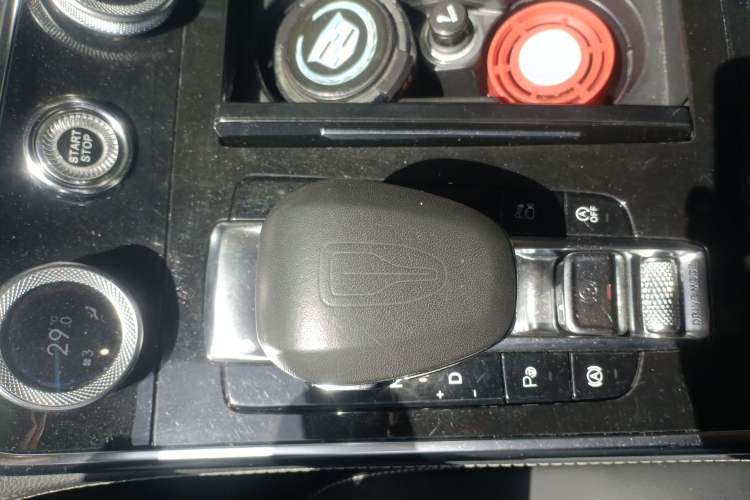 Used Hongqi H9 2020 2.0T Smart Connect Flagship Edition