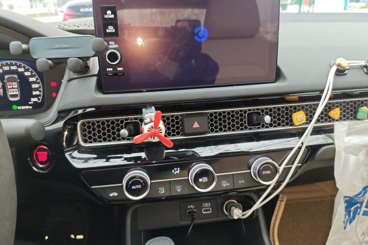 Used Honda Civic 2022 240TURBO CVT Dynamic Edition
