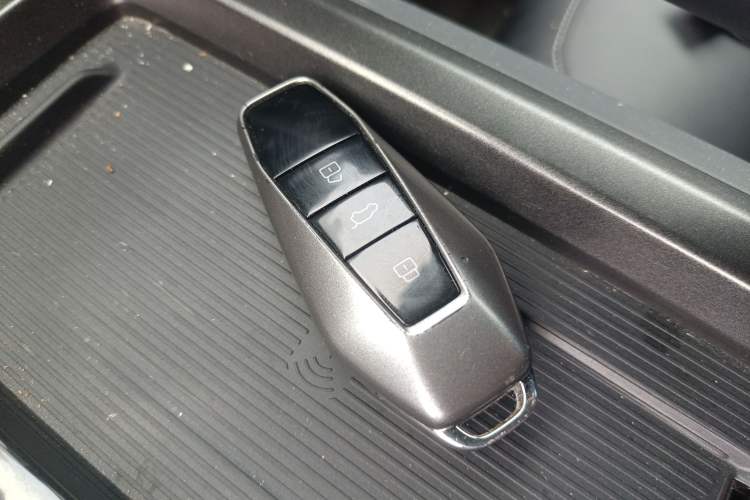 Used iCAR 03T 2024 501km Four-wheel Drive Long-Range Version
