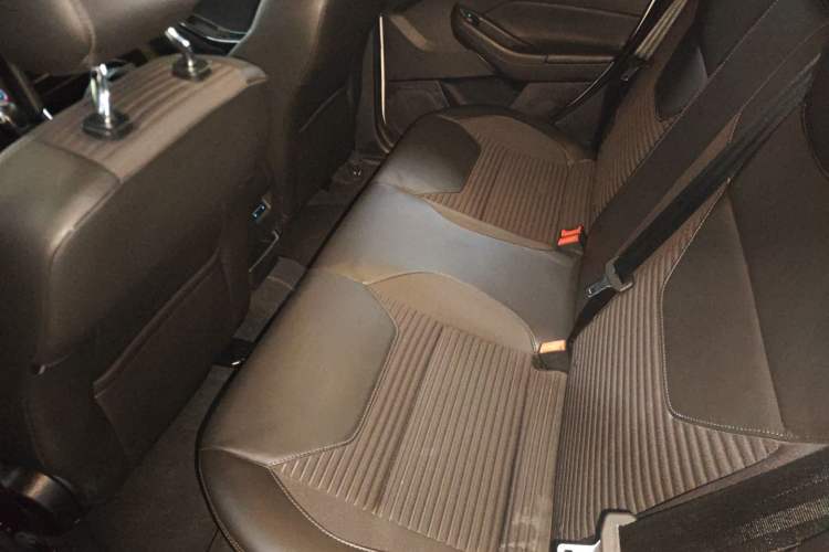 Used Ford Focus 2018 Hatchback Classic 1.6L Automatic Trendy SmartDrive Edition