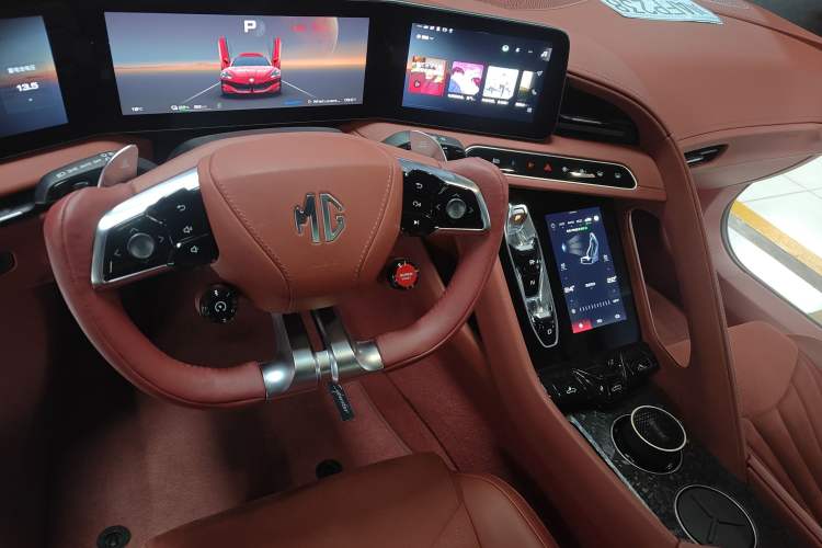 Used MG Cyberster 2024 501km Charming & Heartwarming Edition
