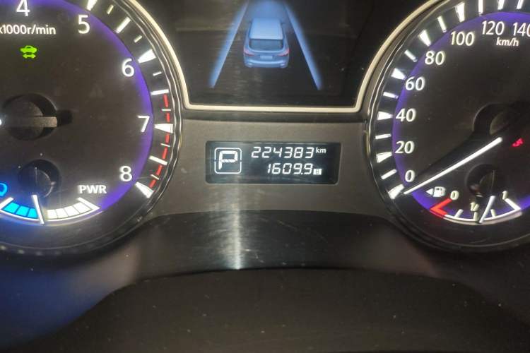 Used Infiniti QX60 2018 2.5 S/C Hybrid Two-Wheel-Drive Champion Family Edition
