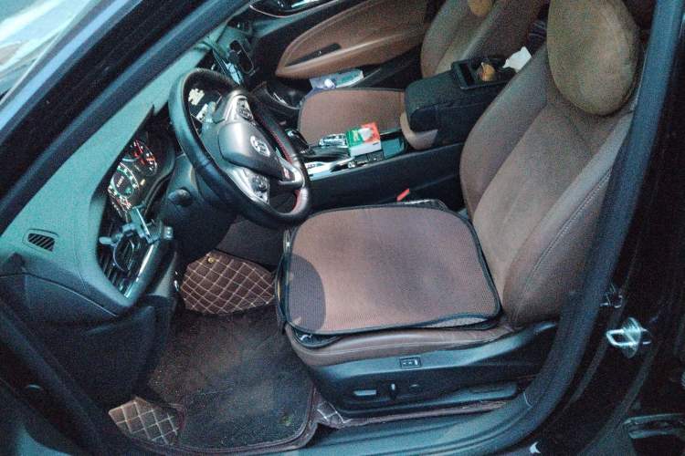 Used Buick Regal 2017 28T Luxury Edition Left Front Seat