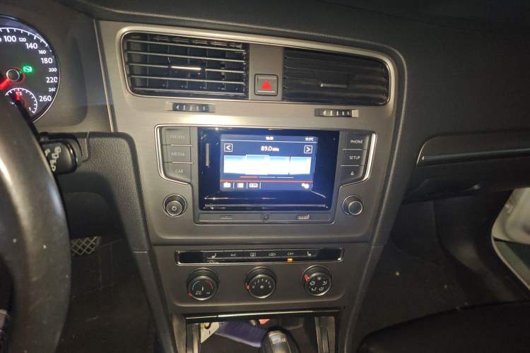 Used Volkswagen Golf 2015 1.4TSI Automatic Luxury Model