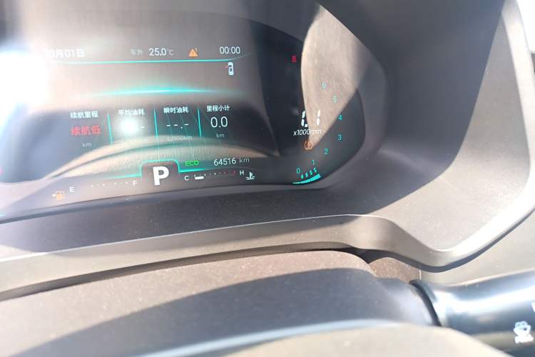 Used Chery Tiggo 8 2019 1.6 TGDI Automatic Elite Model Odometer Close Up