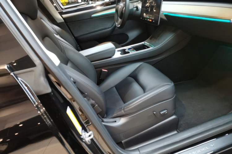 Used Tesla Model Y 2022 Rear-Wheel-Drive Version