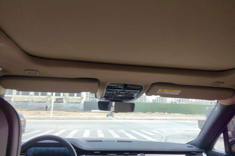 Used Land Rover Range 2024 3.0 L6 400 PS Prestige Extended Version 7-Seater
