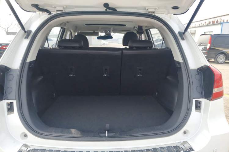 Used Haval H2 2017 Red-Label 1.5T Manual Two-Wheel Drive Luxury Model
