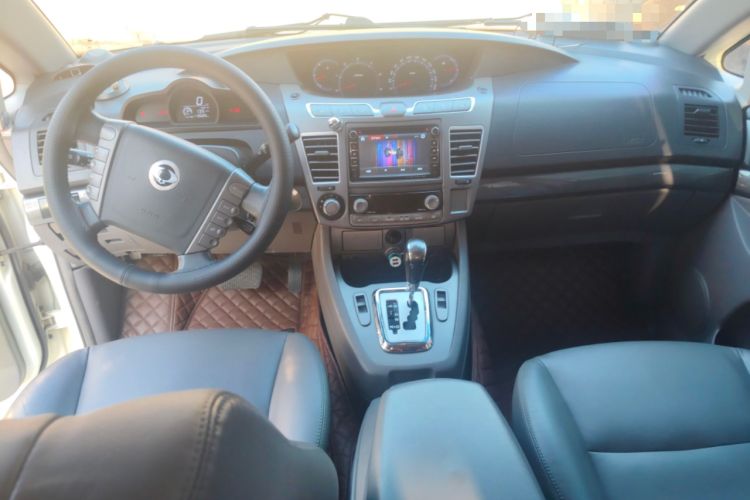 Used SsangYong Rodius 2014 2.0T Diesel 4x4 Luxury Navigation Edition
