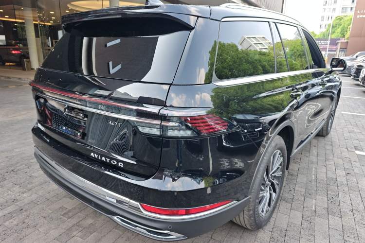 Used Lincoln Aviator 2024 3.0T V6 All-Wheel-Drive Elegance Edition Six Seats